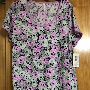 NWT LuLaRoe Large Skull Classic